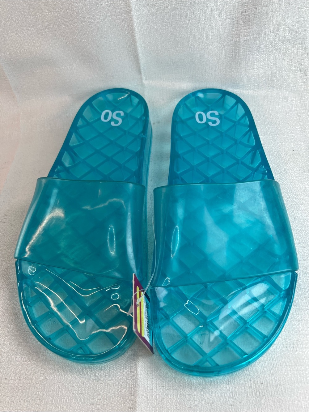 So, water, friendly flip-flops - Picture 3 of 5